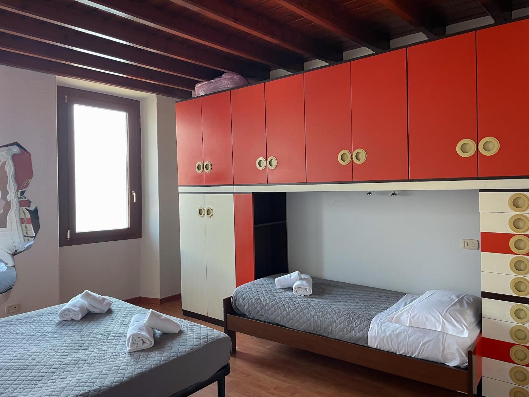 Renzo E Lucia Lake View Apartment Oliveto Lario Exteriör bild