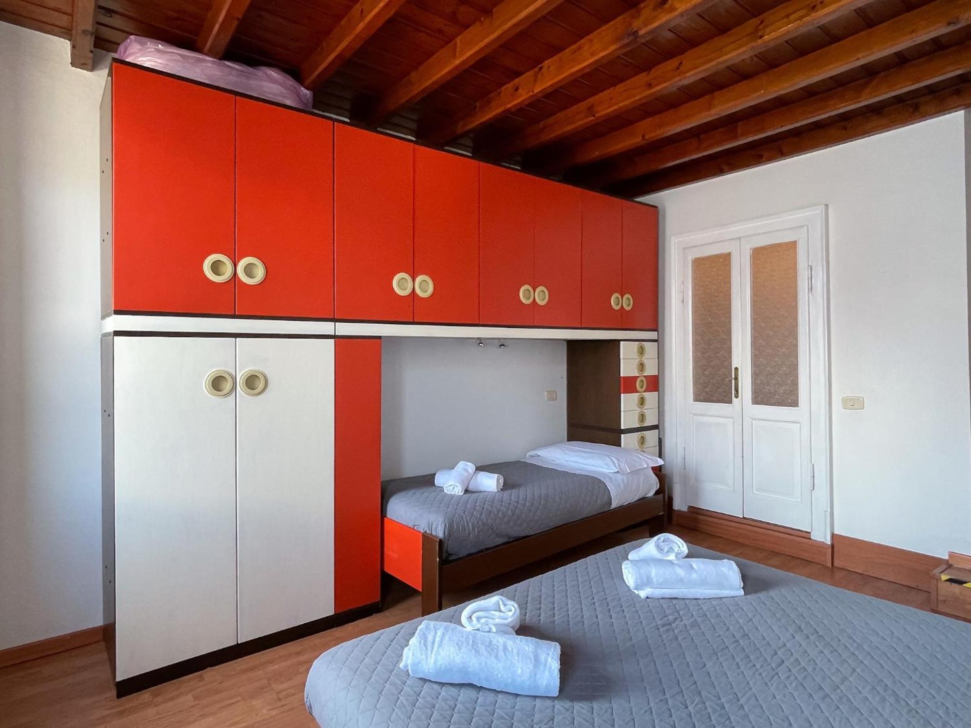 Renzo E Lucia Lake View Apartment Oliveto Lario Exteriör bild