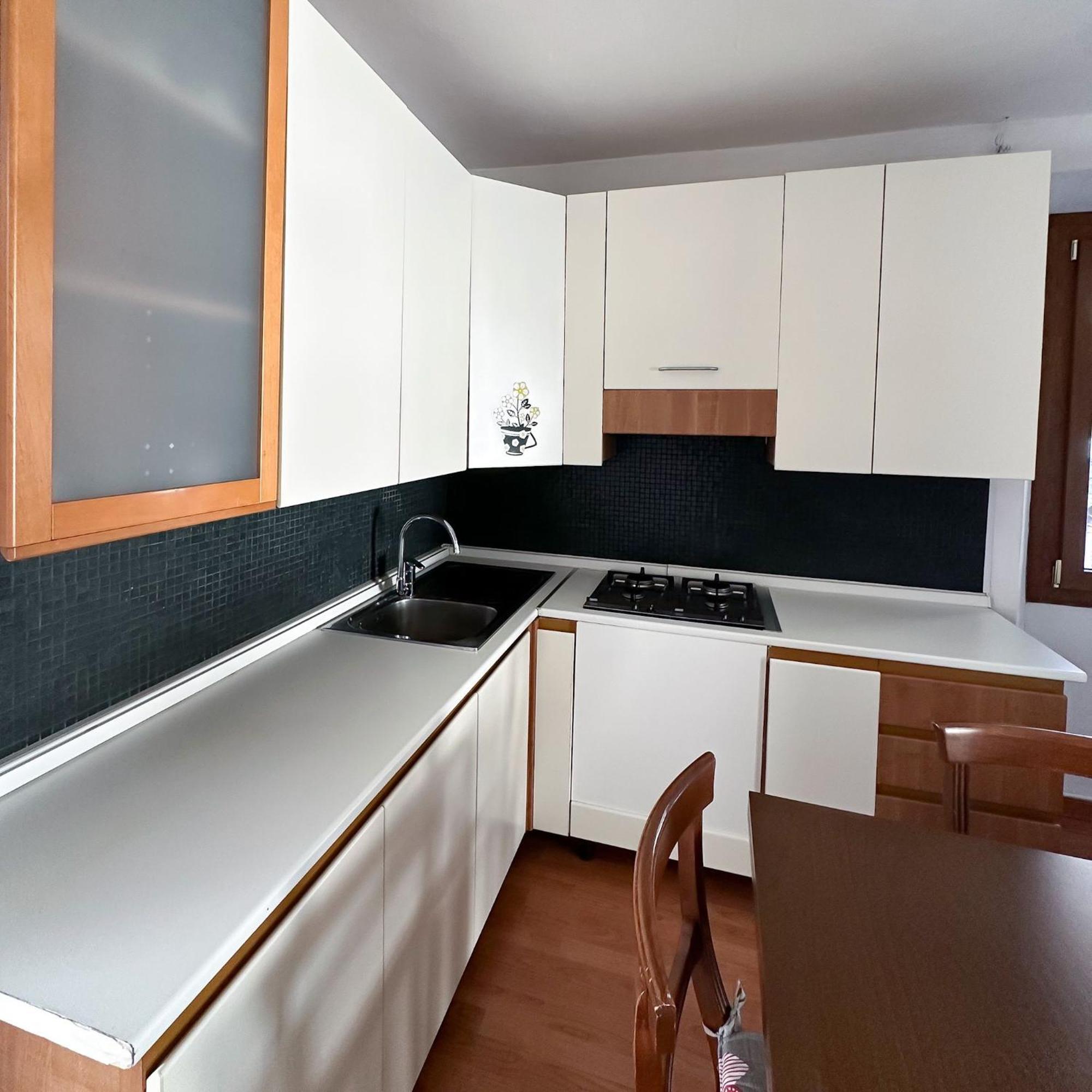 Renzo E Lucia Lake View Apartment Oliveto Lario Rum bild