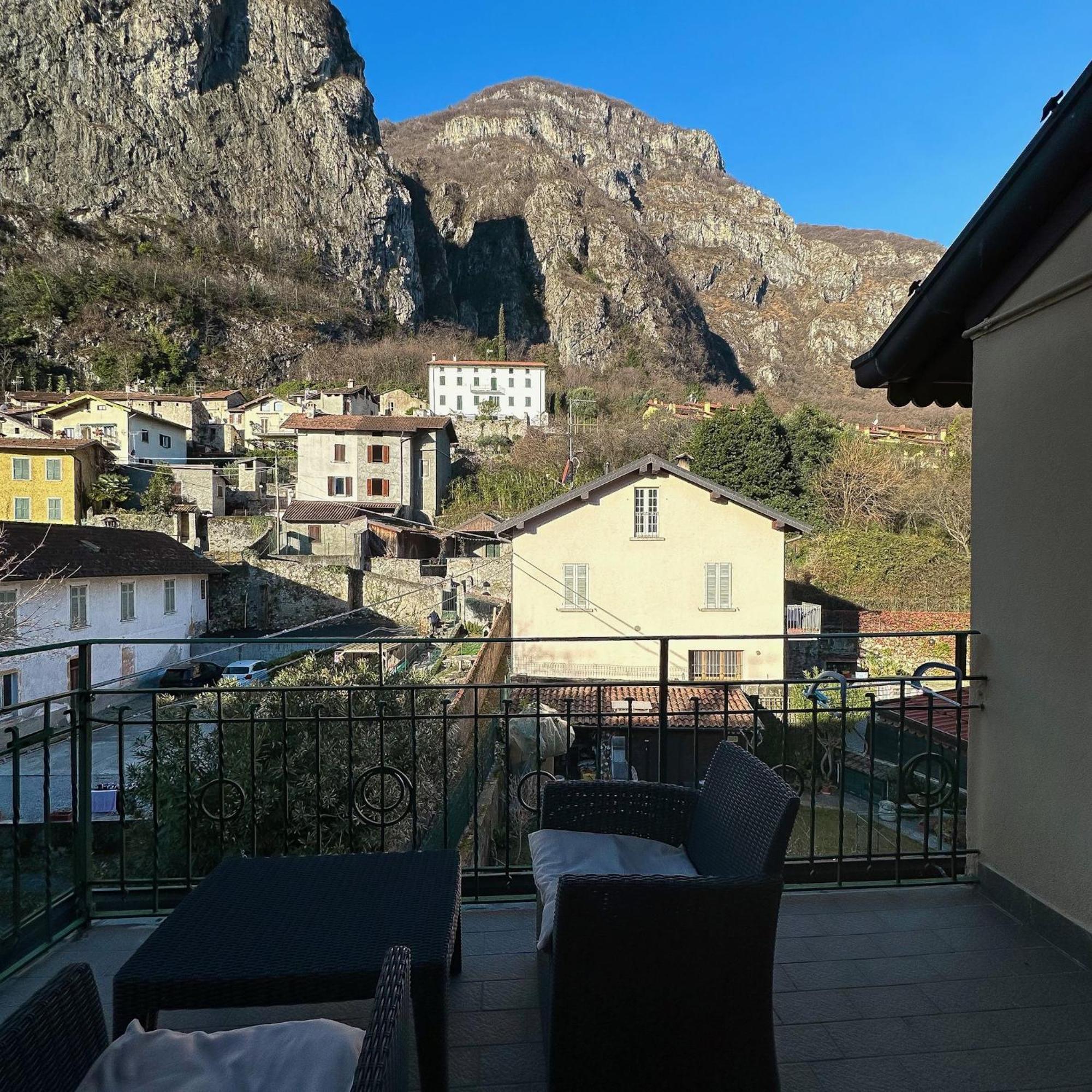 Renzo E Lucia Lake View Apartment Oliveto Lario Rum bild