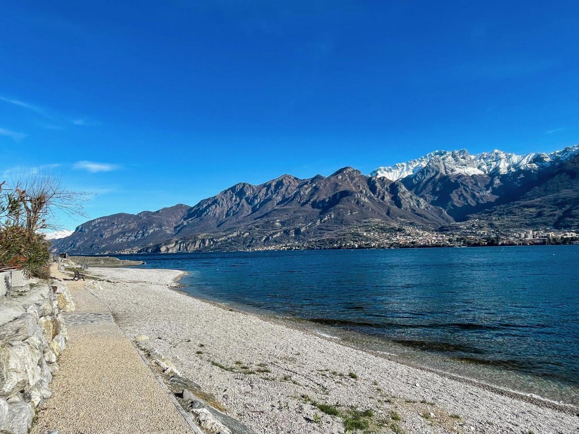 Renzo E Lucia Lake View Apartment Oliveto Lario Rum bild