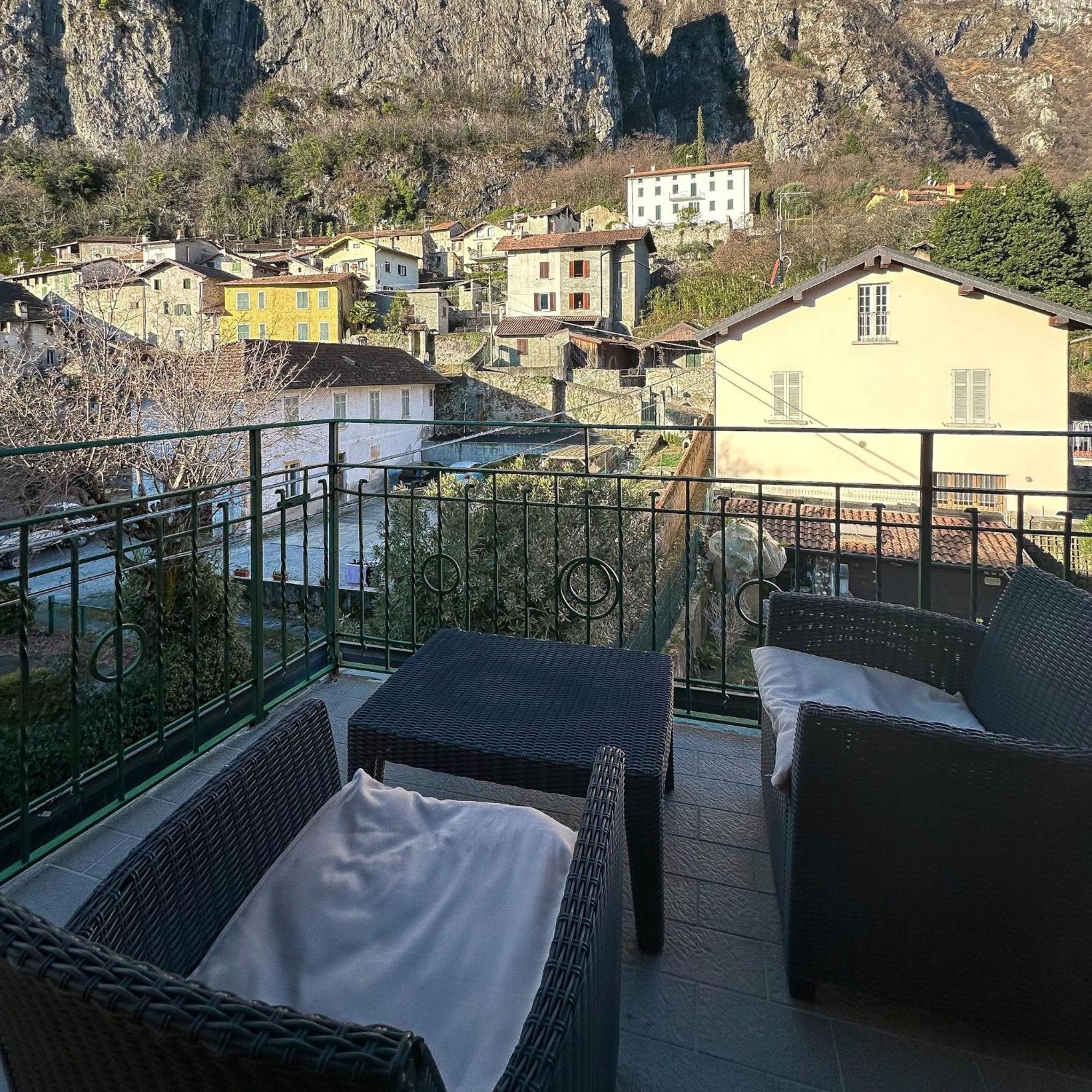 Renzo E Lucia Lake View Apartment Oliveto Lario Rum bild